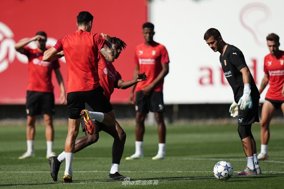 阿诺德的传 阿诺德的传