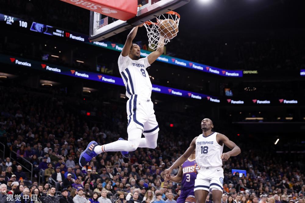 中逐渐崭露 中逐渐崭露