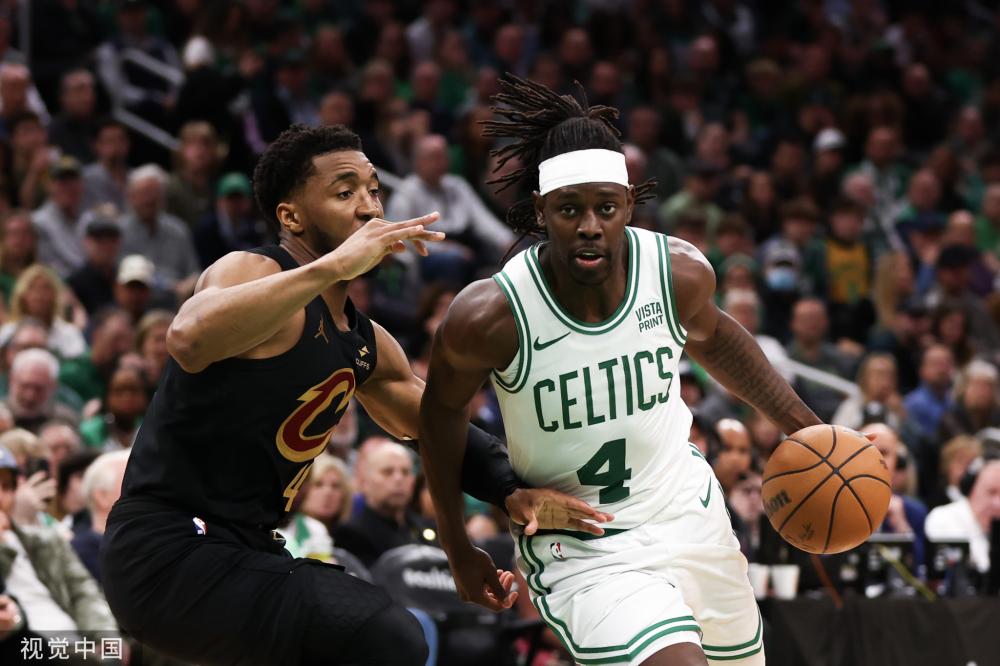 这一年同样 这一年同样